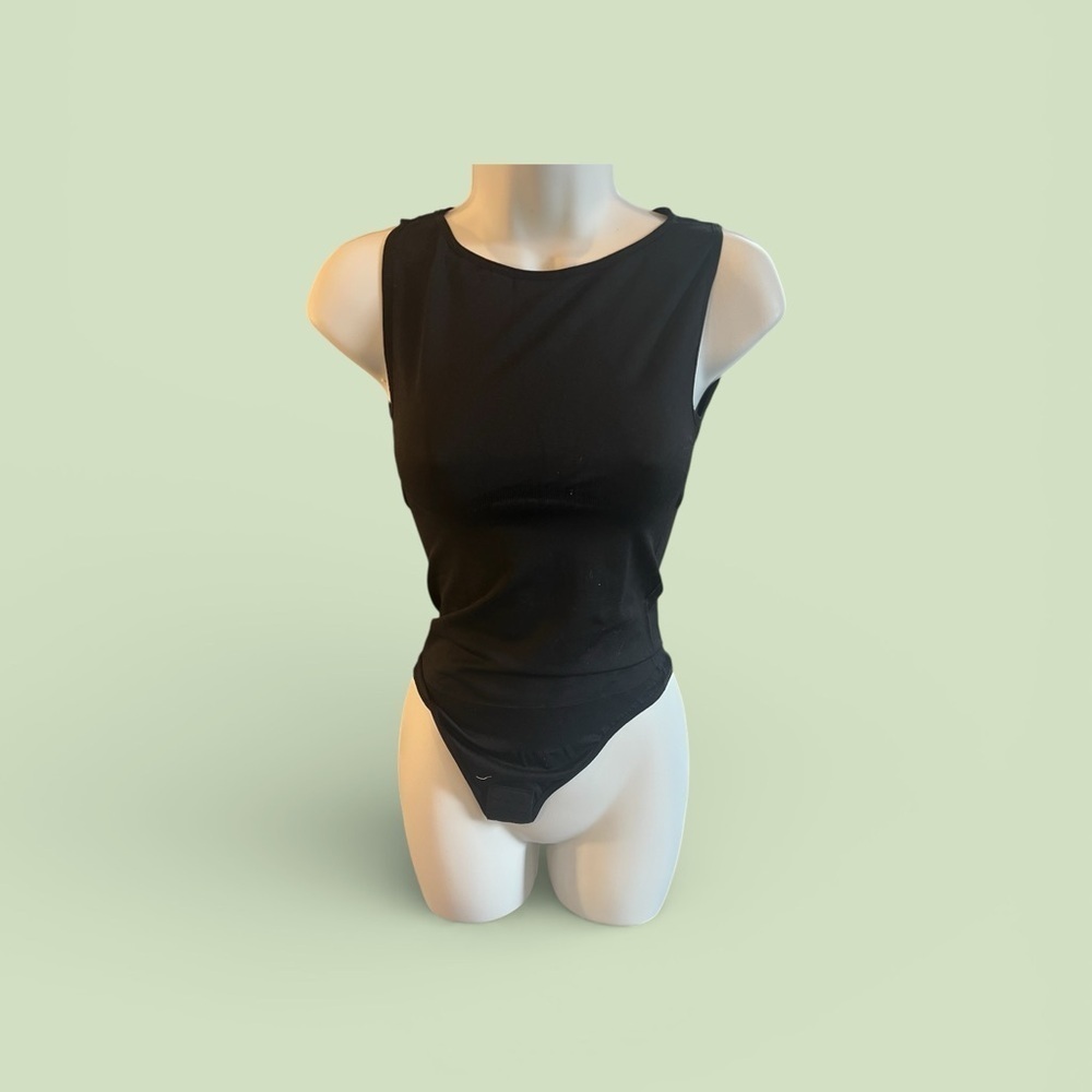 Hey Shape Black Sleeveless Bodysuit – NWT Size M